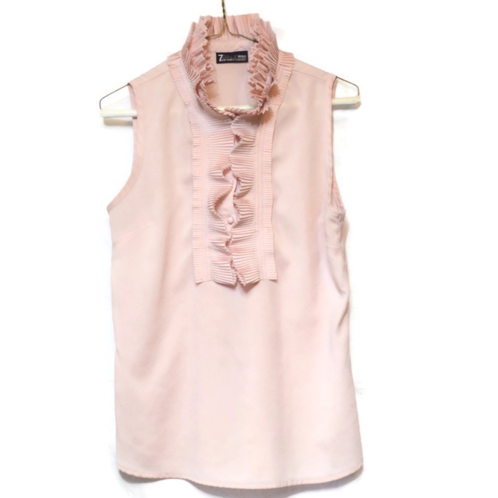 New York & Company Sleeveless Ruffle Top Size Small | Pale Pink, Feminine Fit
